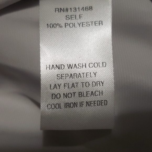 1 M left New boutique satin peasant top - Picture 11 of 11